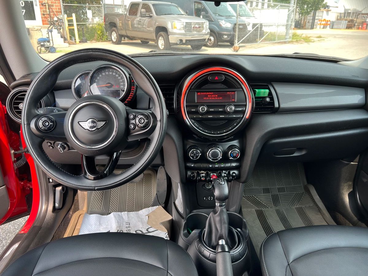 2015 MINI Cooper Base - Image 12