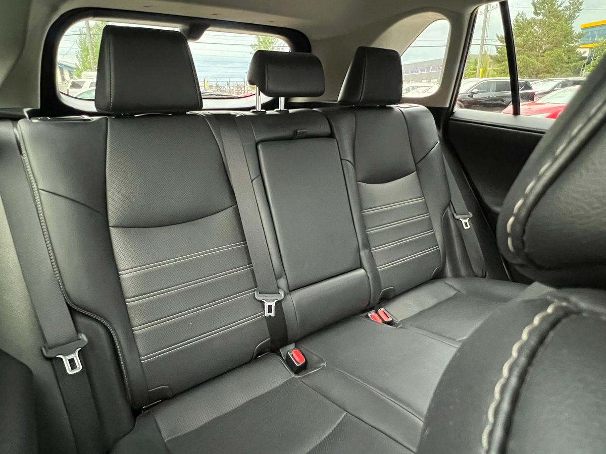 2020 Toyota RAV4 Limited - Image 13