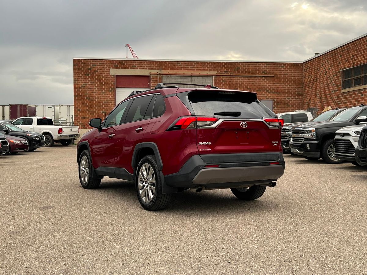 2020 Toyota RAV4 Limited - Image 10