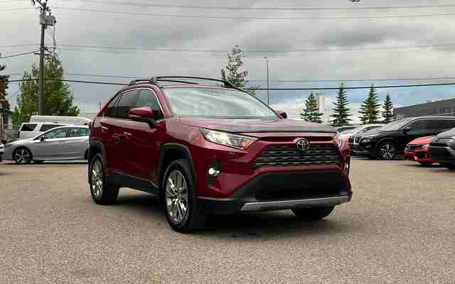 2020 Toyota RAV4 Limited - Request more images