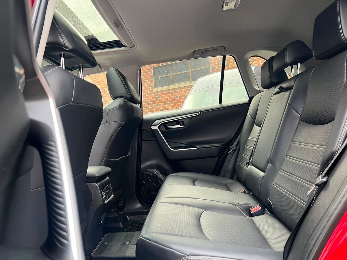 2020 Toyota RAV4 Limited - Image 14