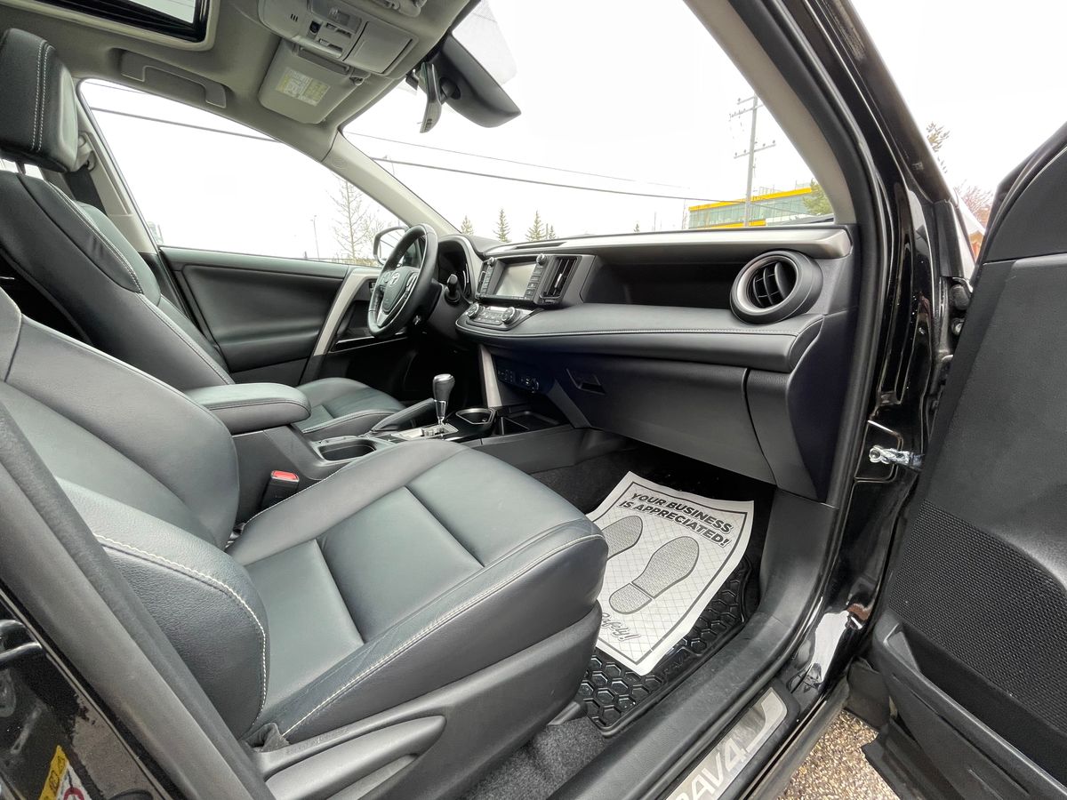 2016 Toyota RAV4 Limited - Image 23