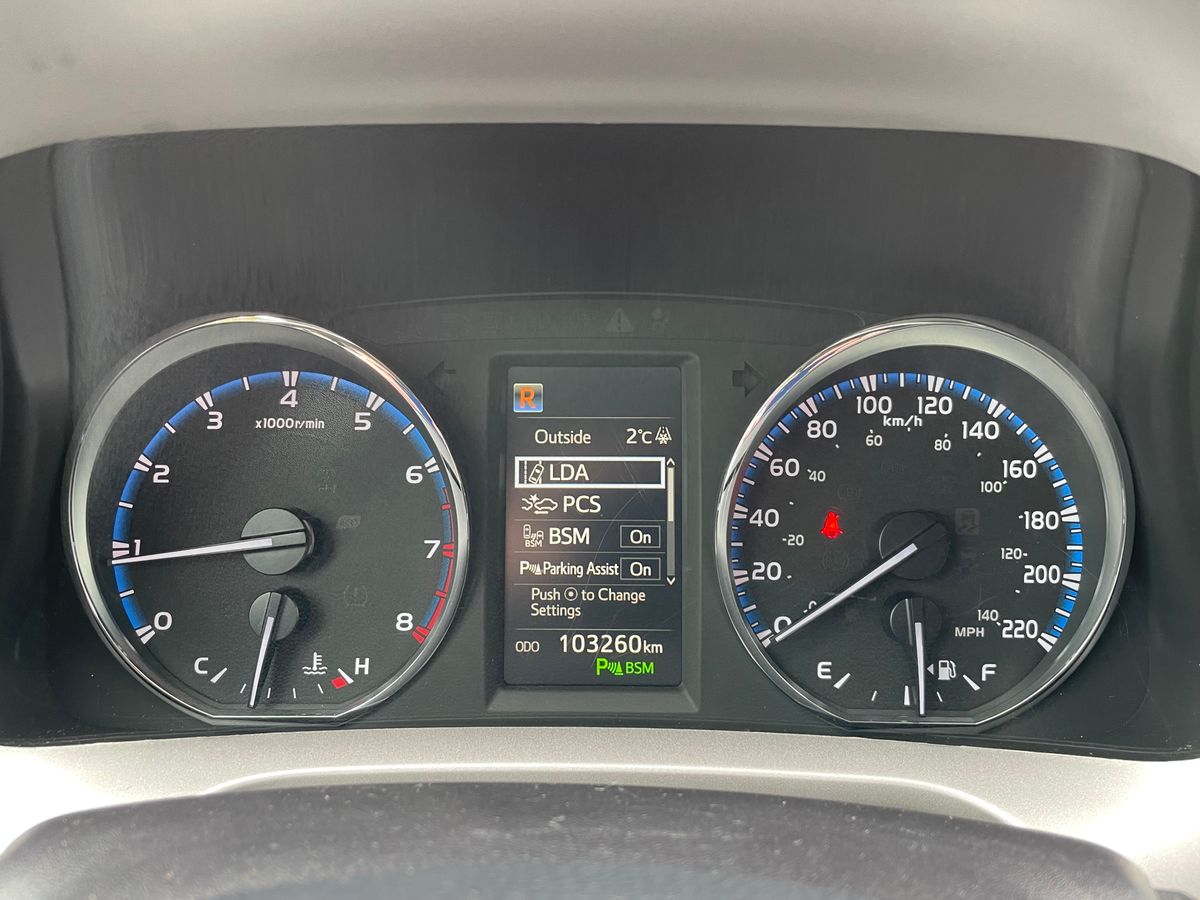 2016 Toyota RAV4 Limited - Image 32