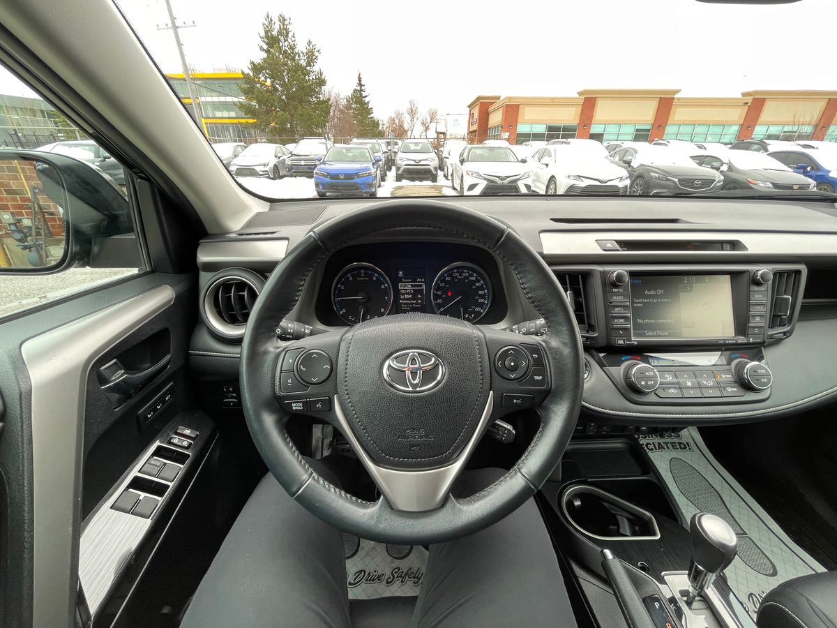 2016 Toyota RAV4 Limited - Image 10