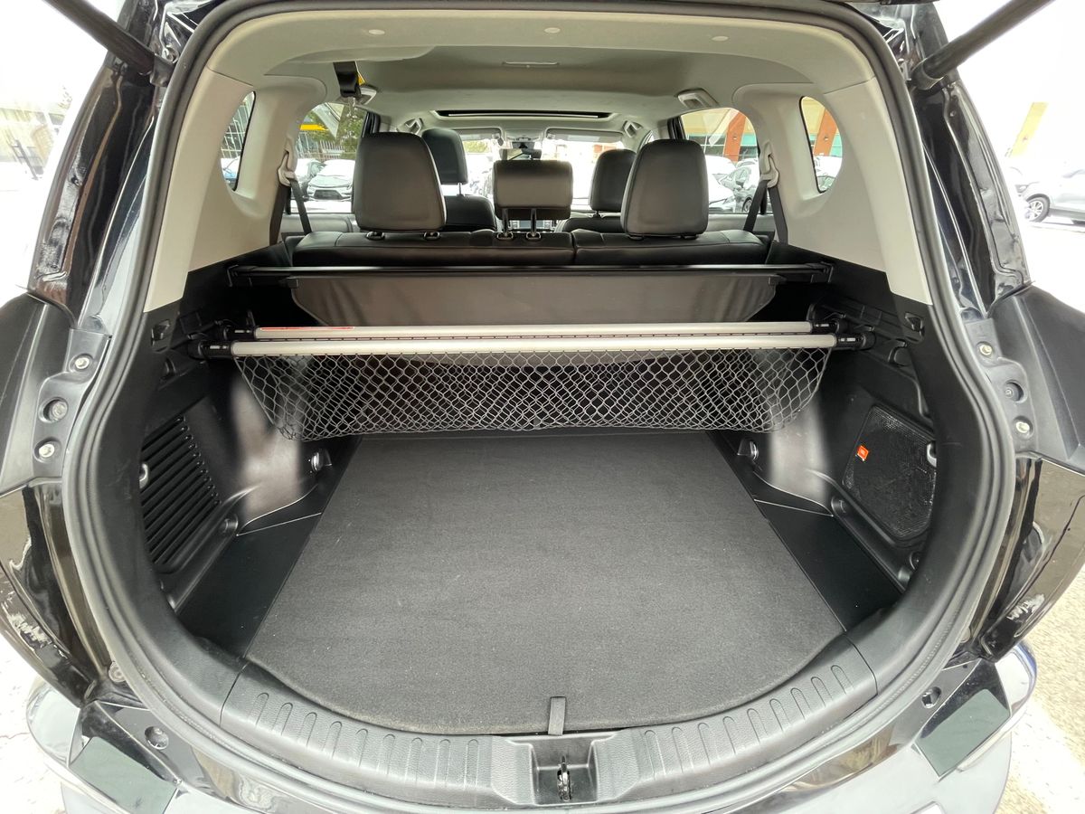 2016 Toyota RAV4 Limited - Image 17