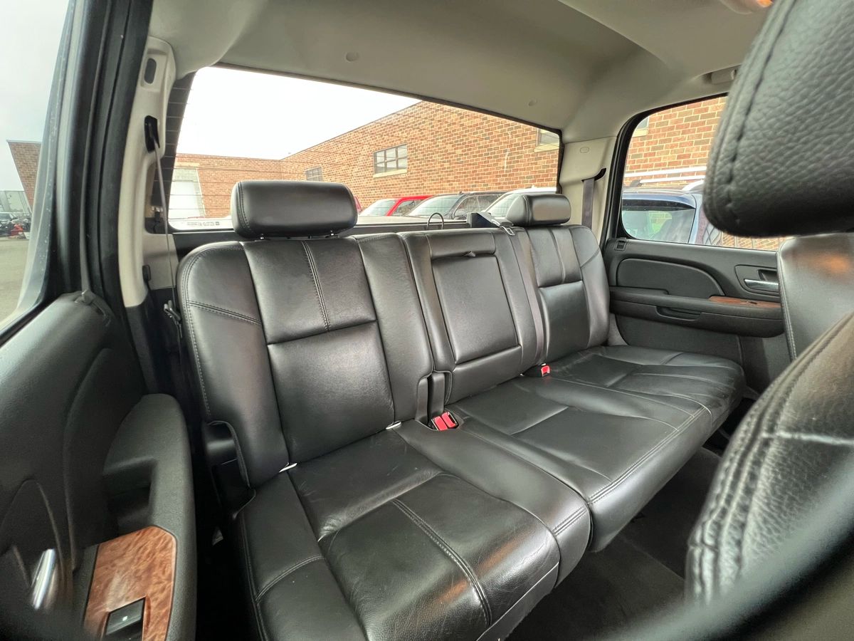 2007 GMC Sierra 2500HD SLT - Image 14