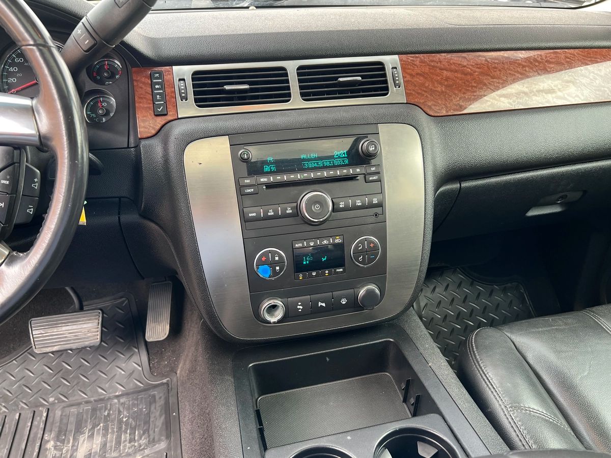 2007 GMC Sierra 2500HD SLT - Image 18