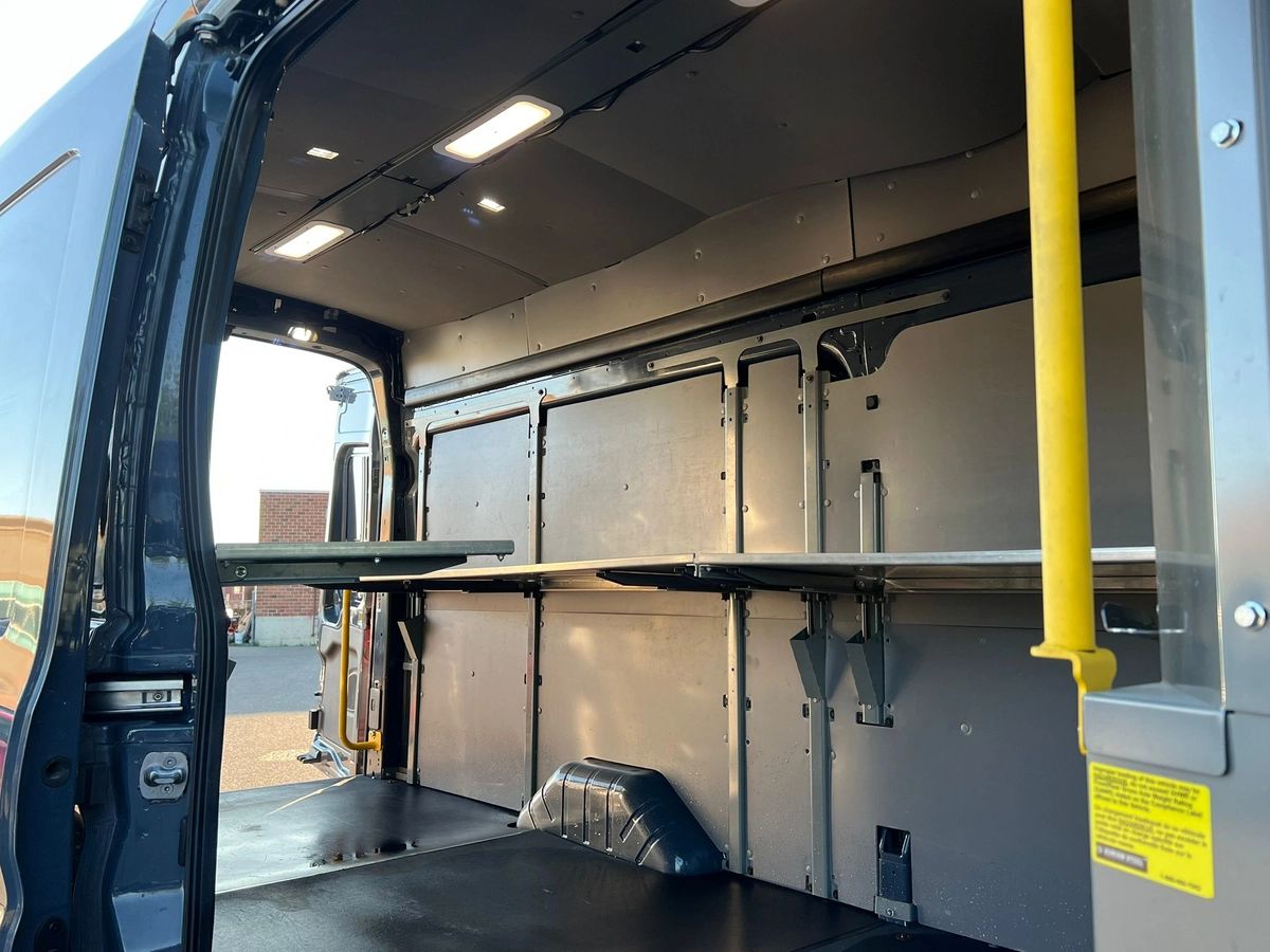 2022 Ford Transit Van Base - Image 13