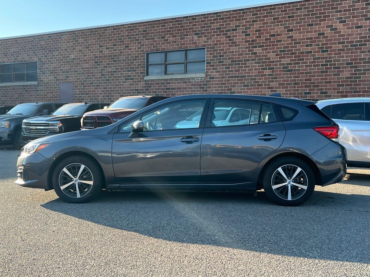 2020 Subaru Impreza Touring with Eyesight - Image 4