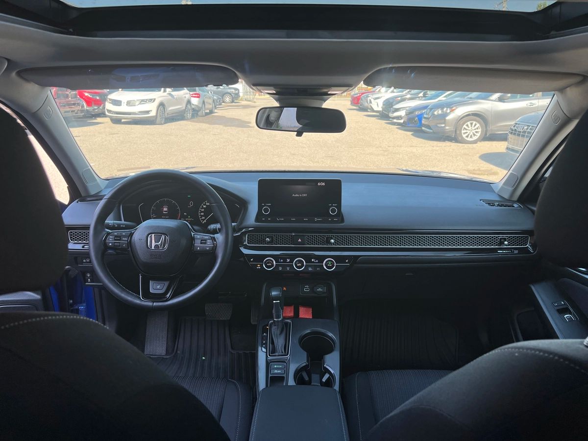 2022 Honda Civic Sedan EX - Image 11