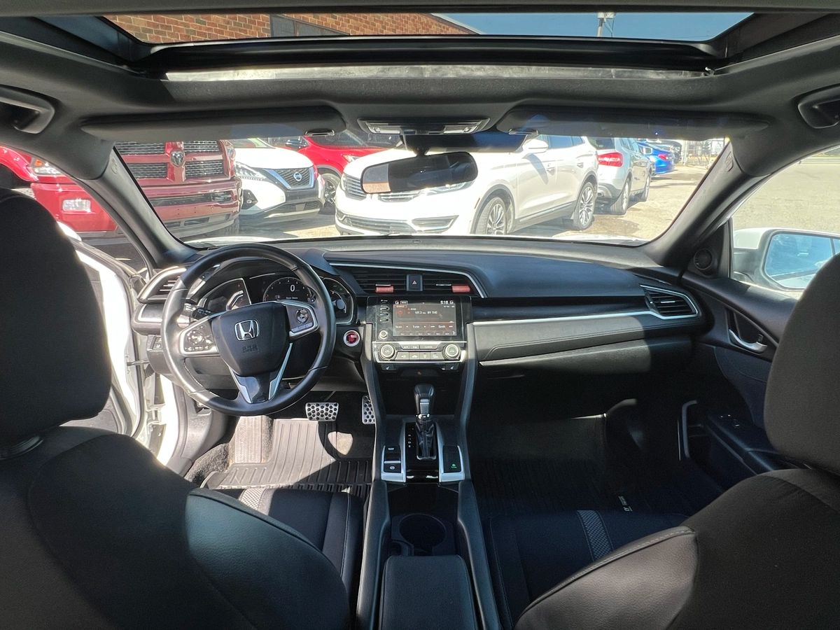 2019 Honda Civic Sedan Sport - Image 12