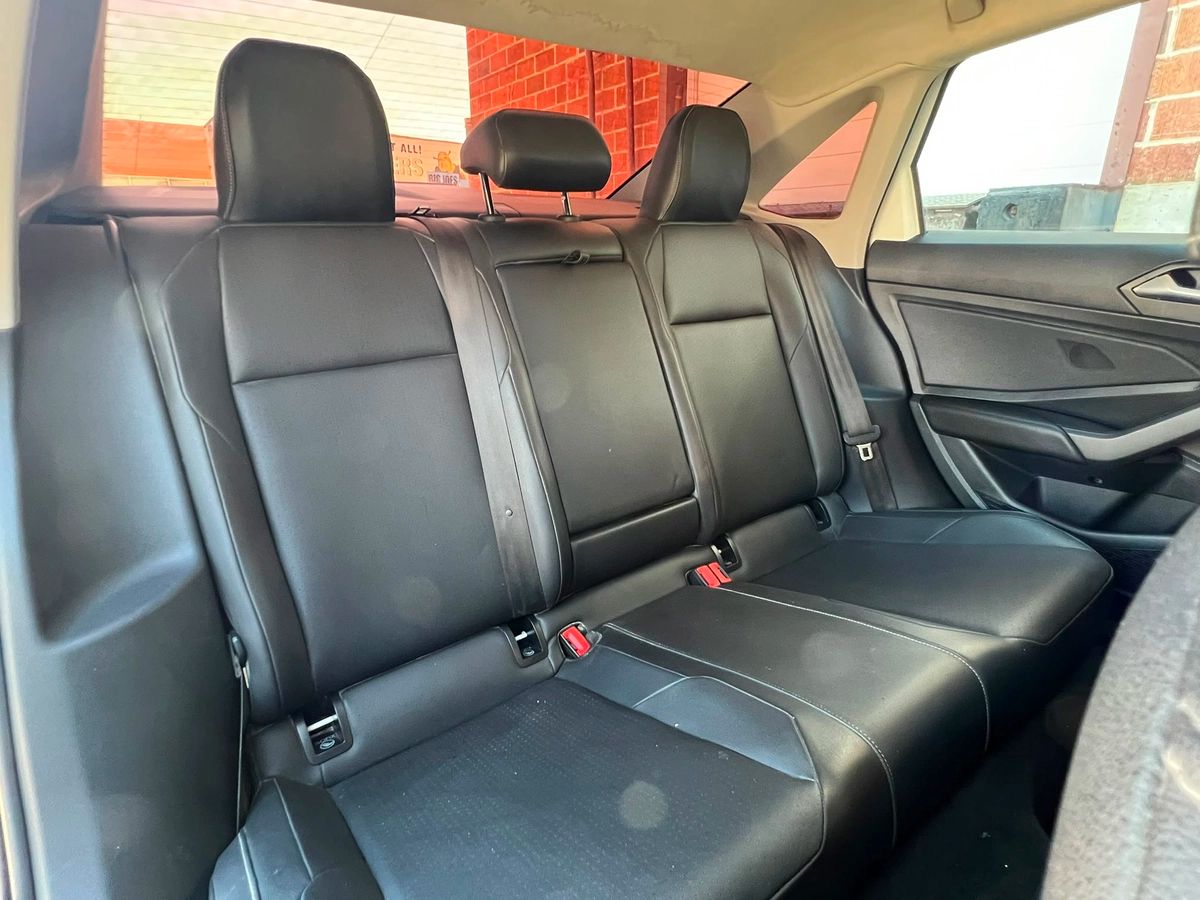 2019 Volkswagen Jetta Highline - Image 14