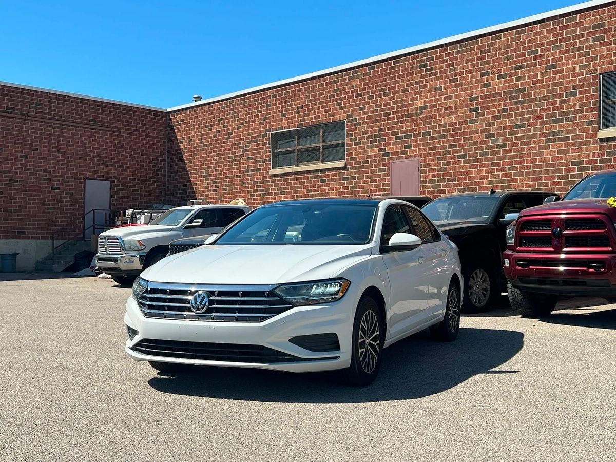2019 Volkswagen Jetta Highline - Image 3