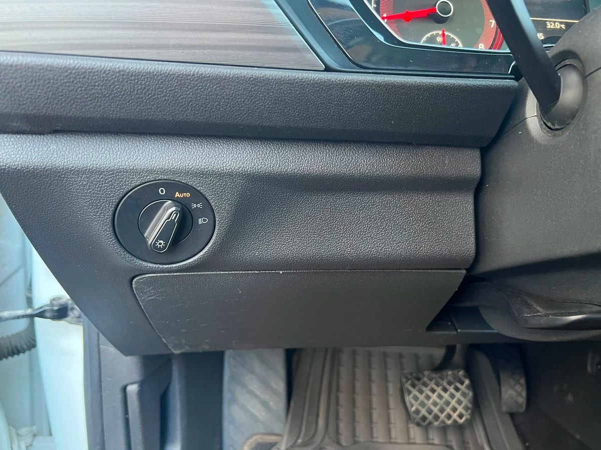 2019 Volkswagen Jetta Highline - Image 17