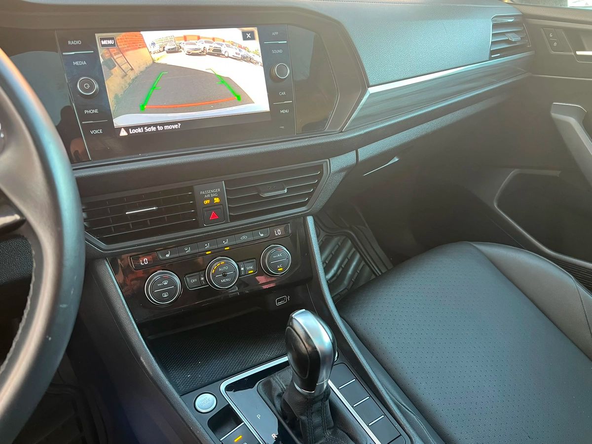2019 Volkswagen Jetta Highline - Image 19