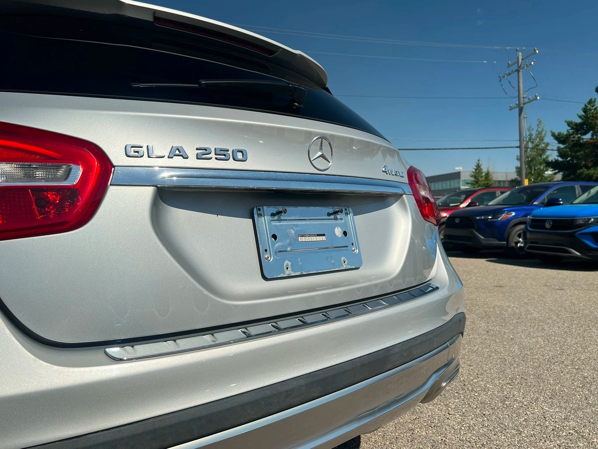 2017 Mercedes-Benz GLA Base - Image 9