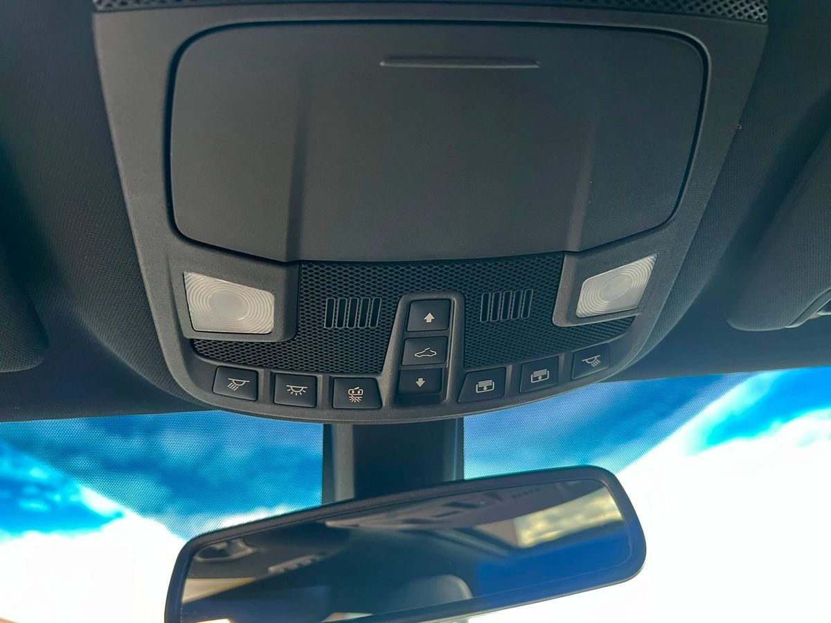 2017 Lincoln MKX Reserve - Image 20