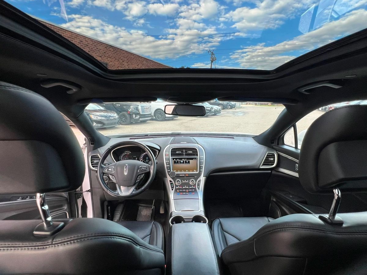2017 Lincoln MKX Reserve - Image 12