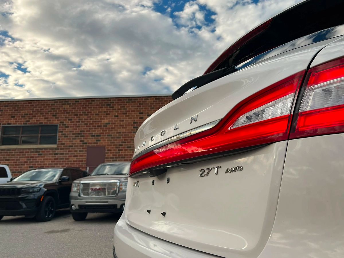 2017 Lincoln MKX Reserve - Image 10
