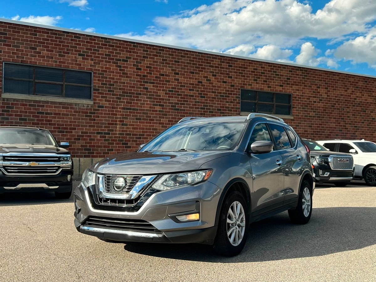 2020 Nissan Rogue SV - Image 3
