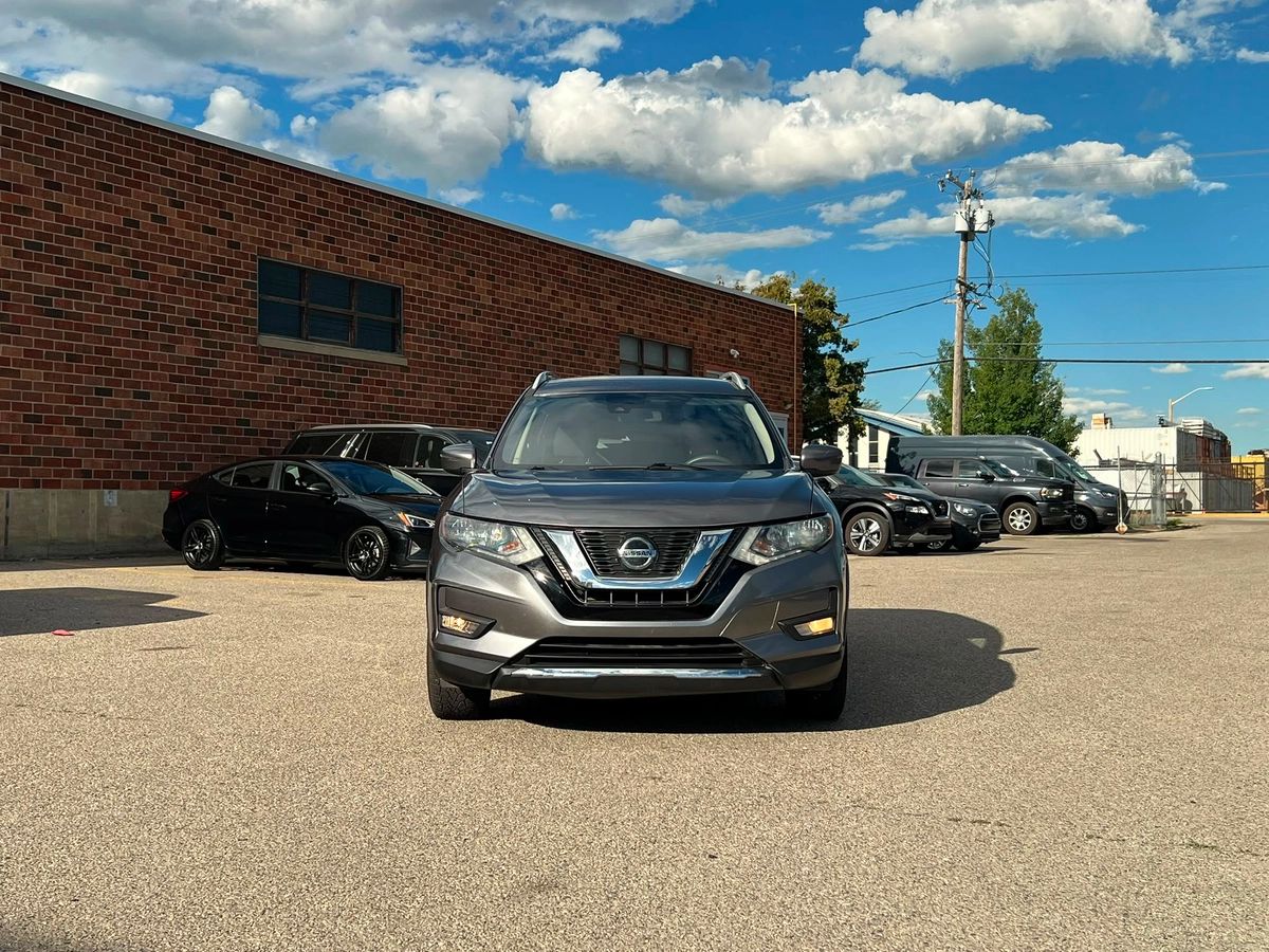 2020 Nissan Rogue SV - Image 2