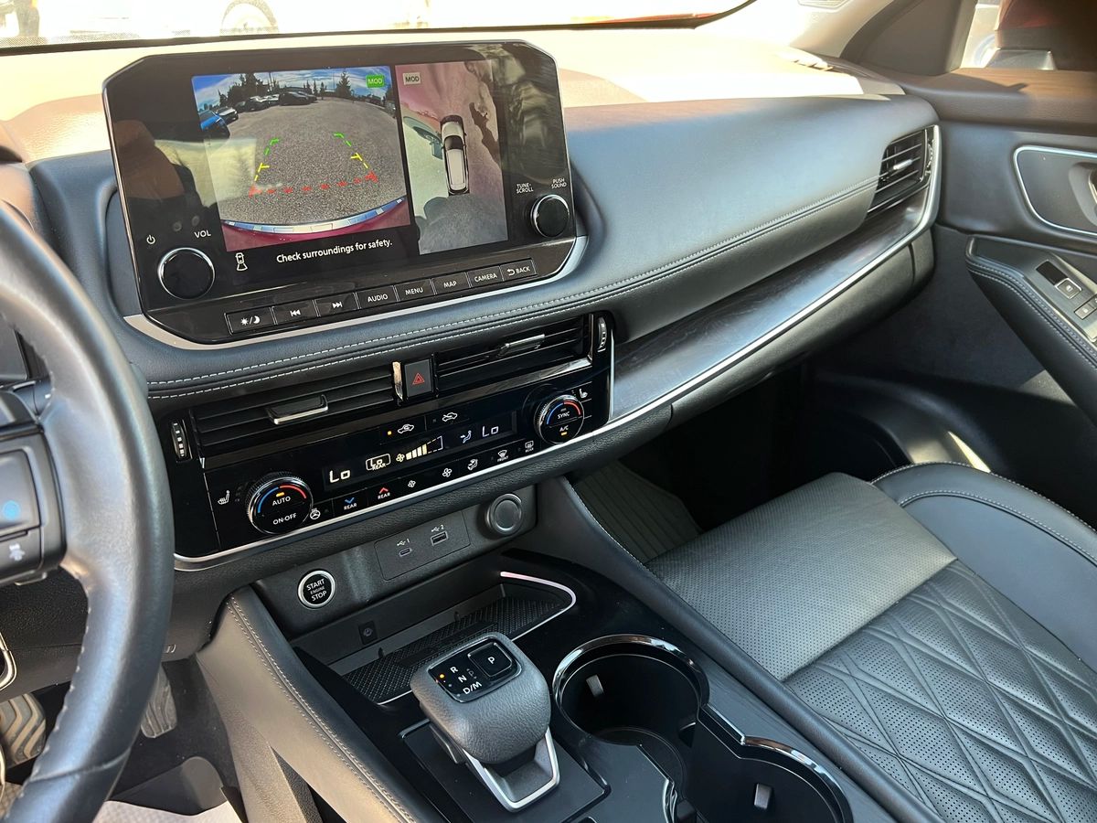 2021 Nissan Rogue Platinum - Image 20