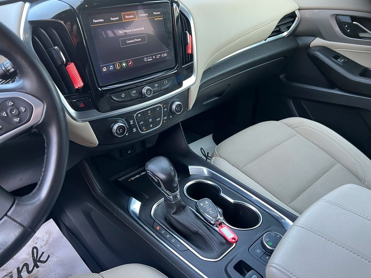 2022 Chevrolet Traverse LT - Image 18