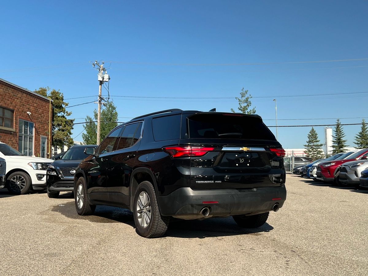 2022 Chevrolet Traverse LT - Image 5