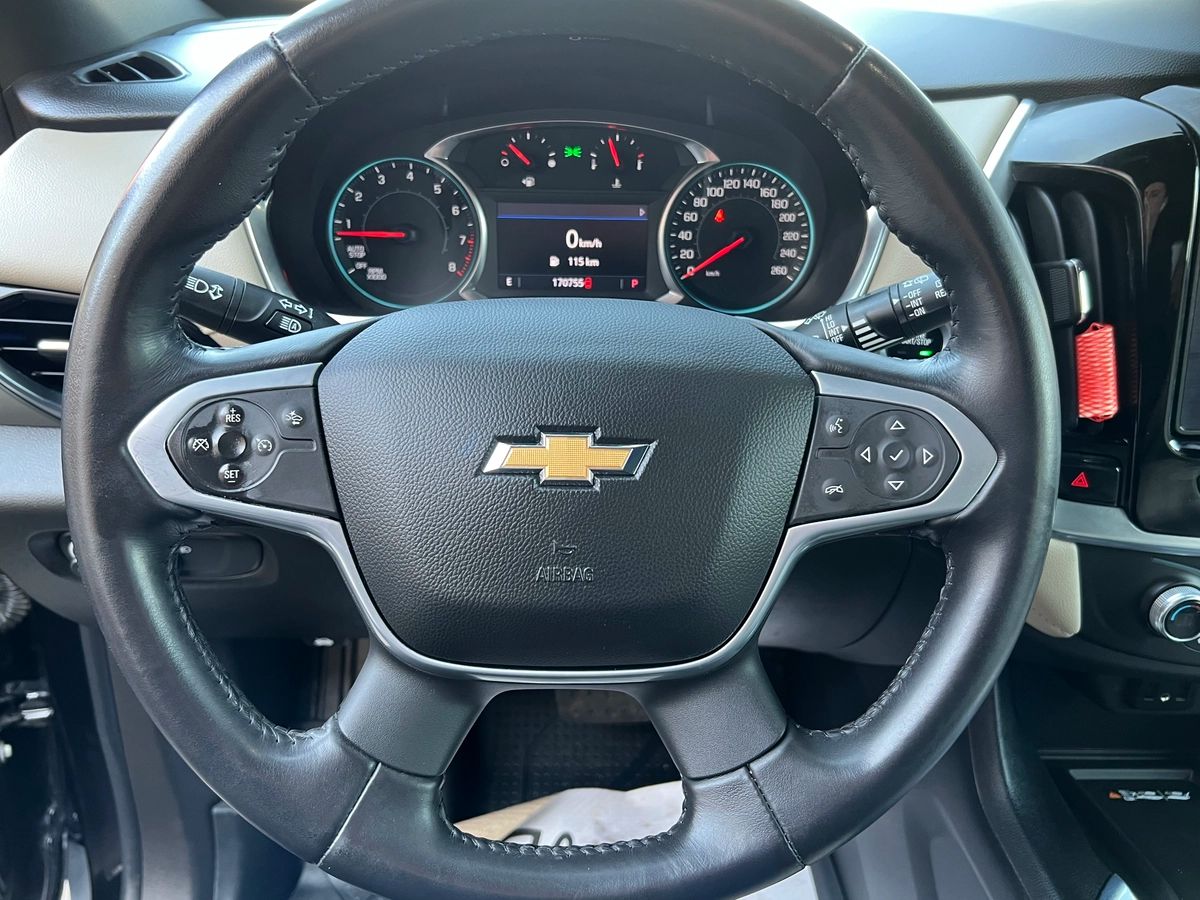 2022 Chevrolet Traverse LT - Image 16