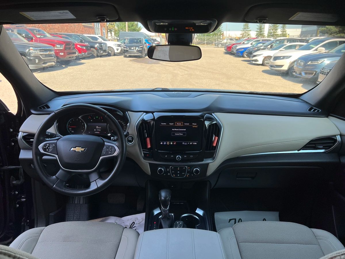 2022 Chevrolet Traverse LT - Image 12