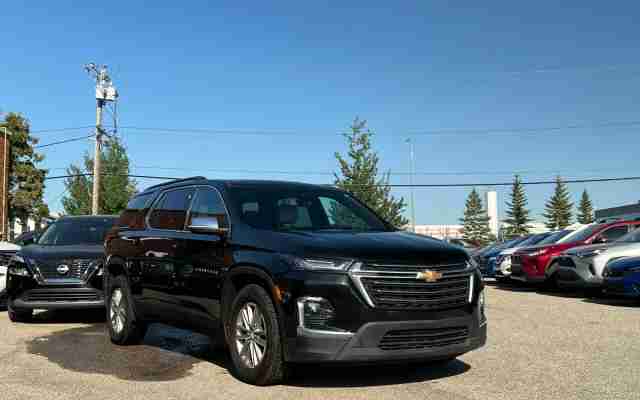 2022 Chevrolet Traverse LT - Request more images