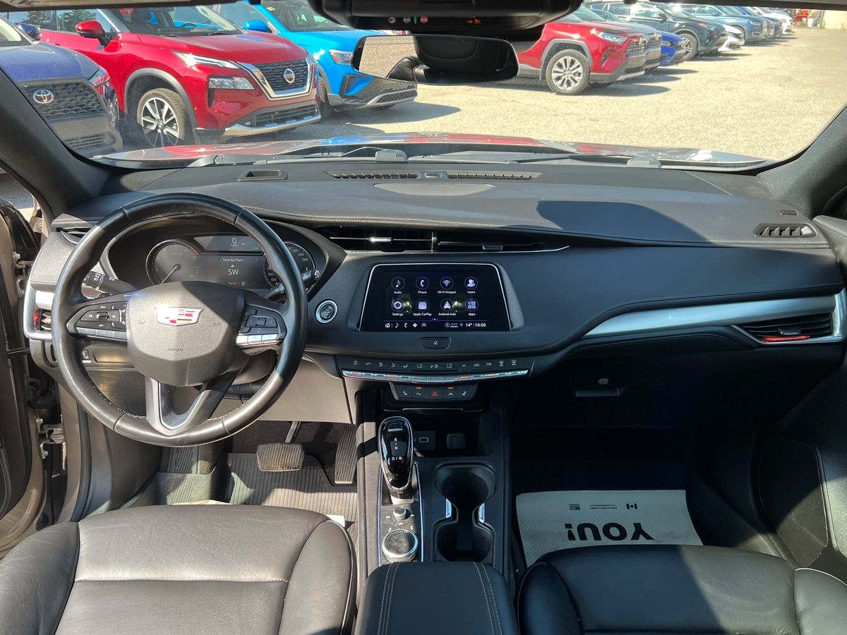 2023 Cadillac XT4 Luxury - Image 12