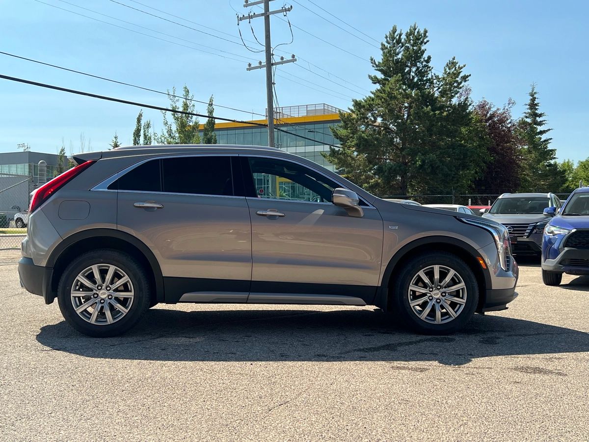 2023 Cadillac XT4 Luxury - Image 8