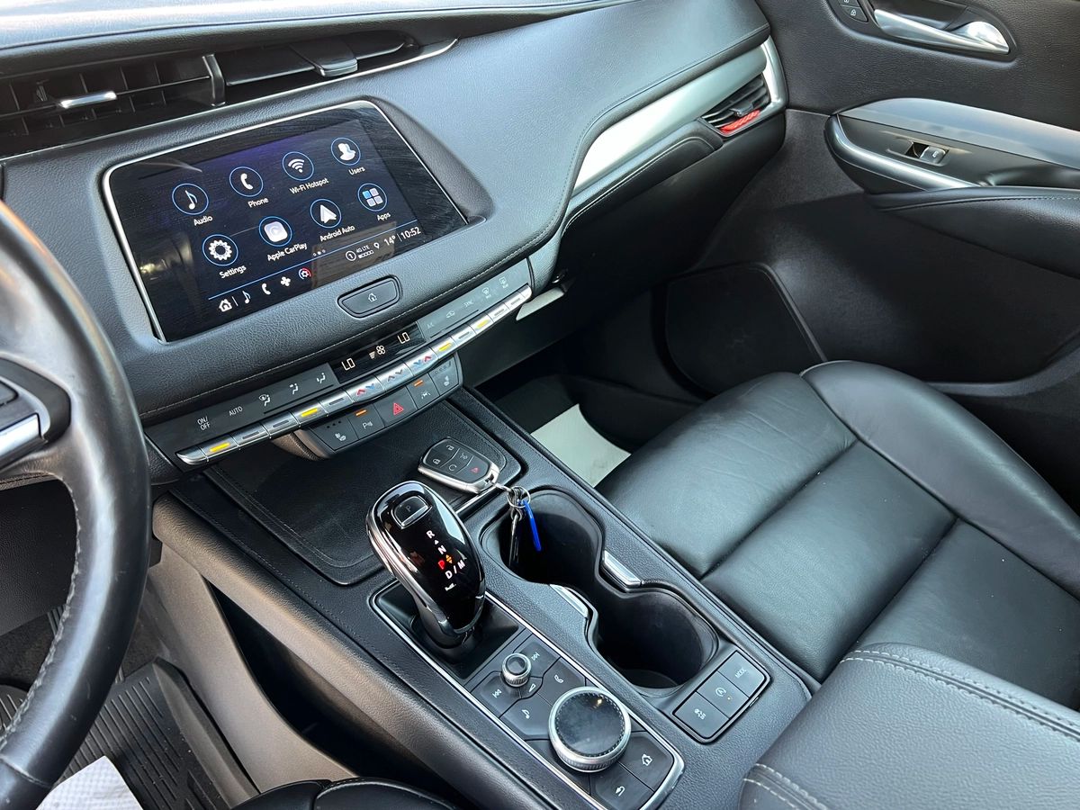 2023 Cadillac XT4 Luxury - Image 16