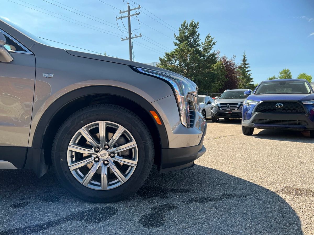 2023 Cadillac XT4 Luxury - Image 9