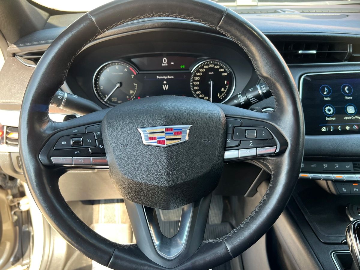 2023 Cadillac XT4 Luxury - Image 14