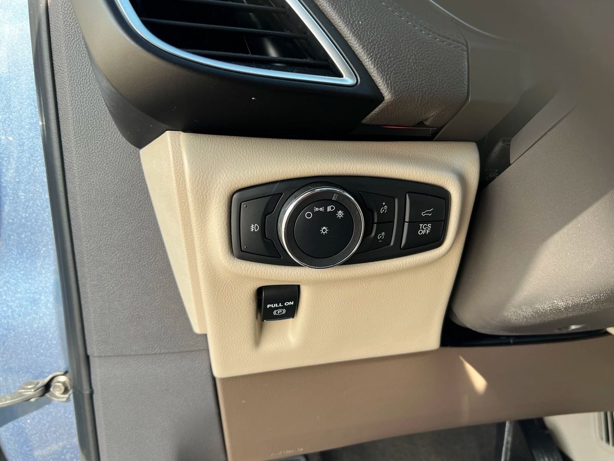2019 Lincoln Nautilus Reserve - Image 17