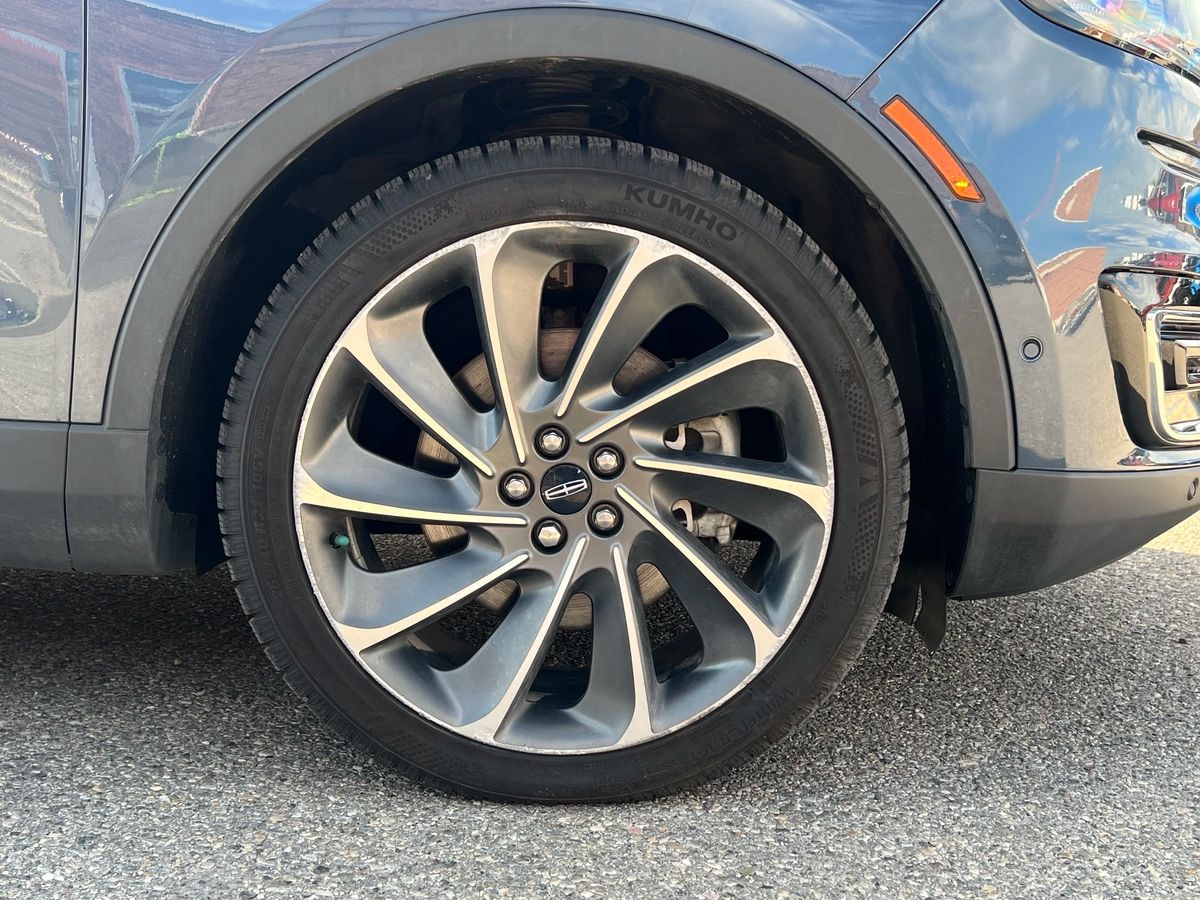 2019 Lincoln Nautilus Reserve - Image 9