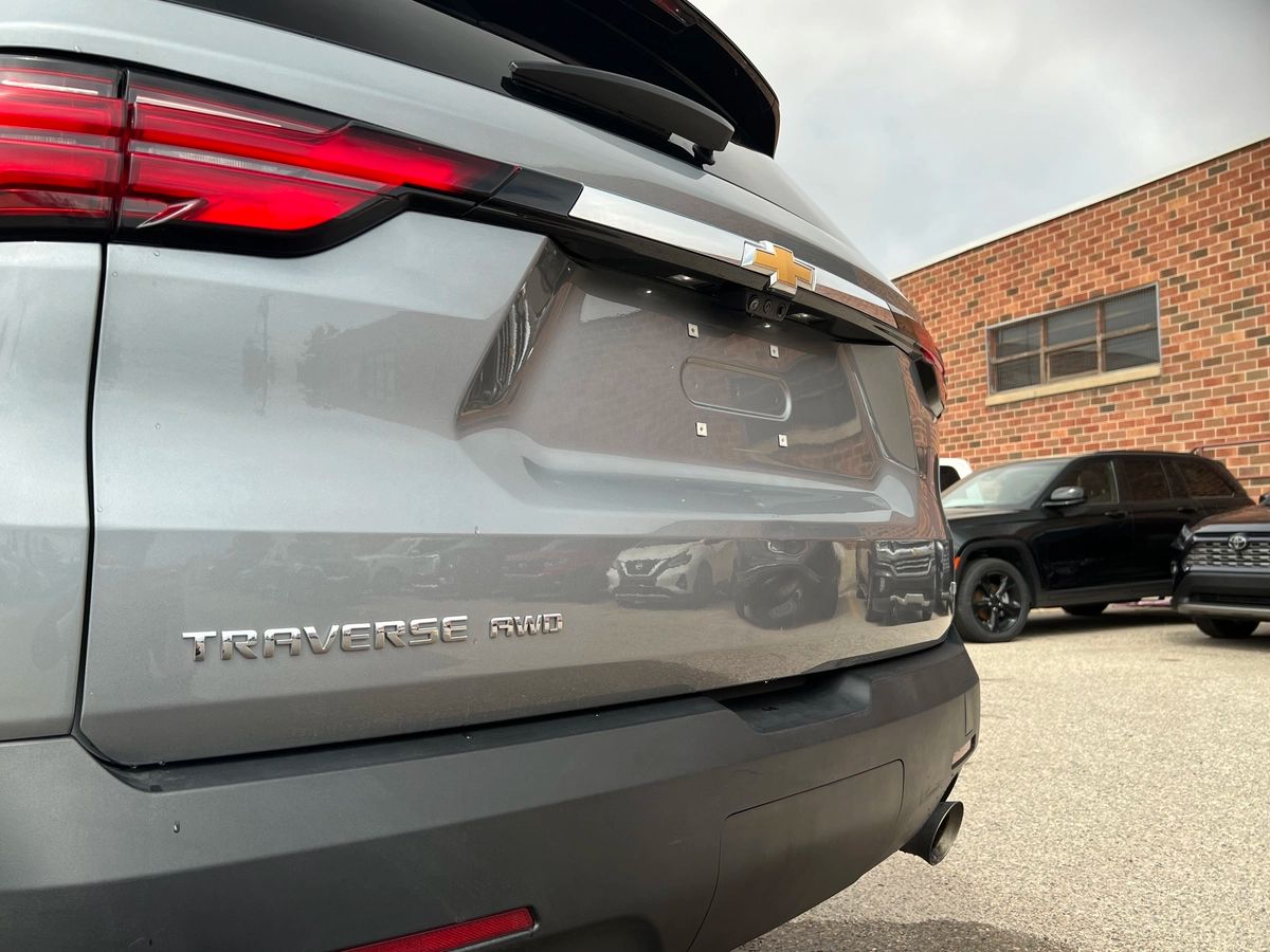 2023 Chevrolet Traverse LT - Image 9