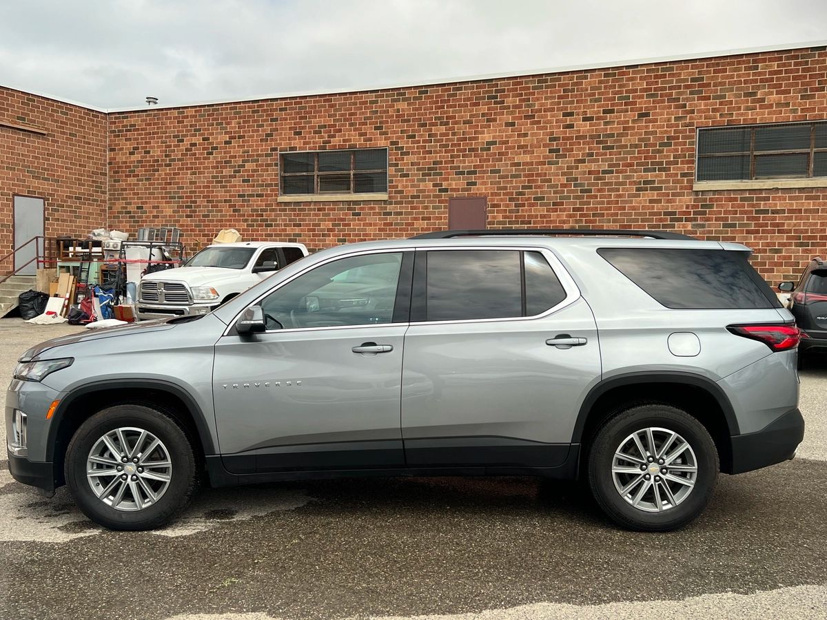2023 Chevrolet Traverse LT - Image 4