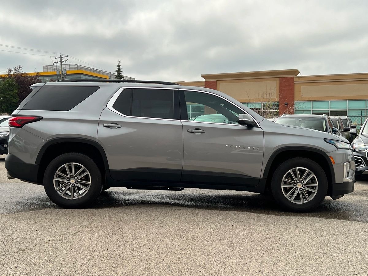 2023 Chevrolet Traverse LT - Image 8
