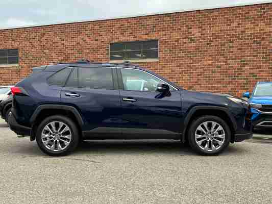 2024 Toyota RAV4 Limited, photo 8