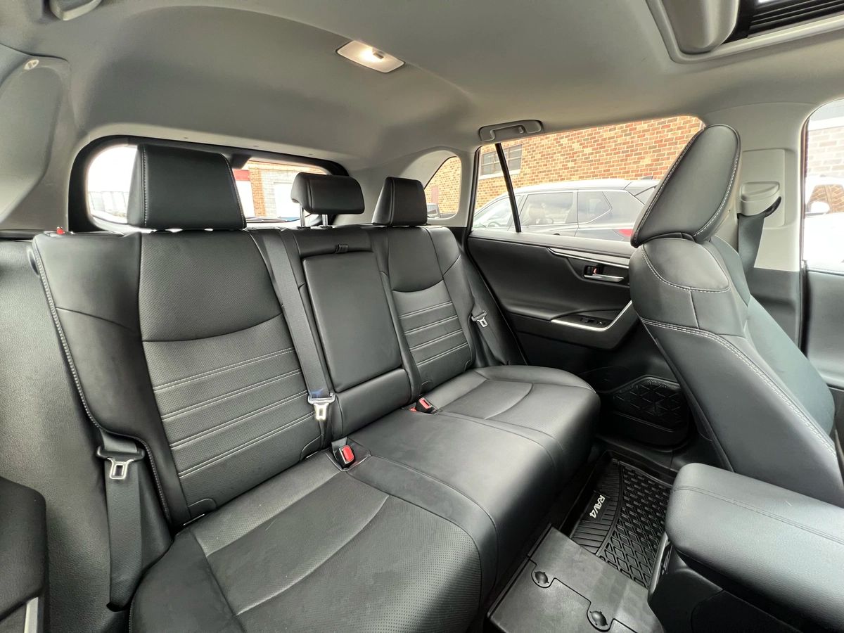 2024 Toyota RAV4 Limited - Image 15