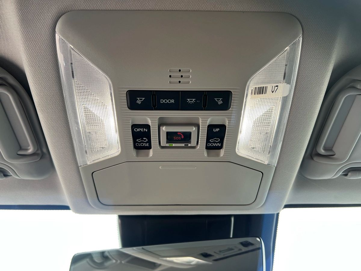 2024 Toyota RAV4 Limited - Image 20