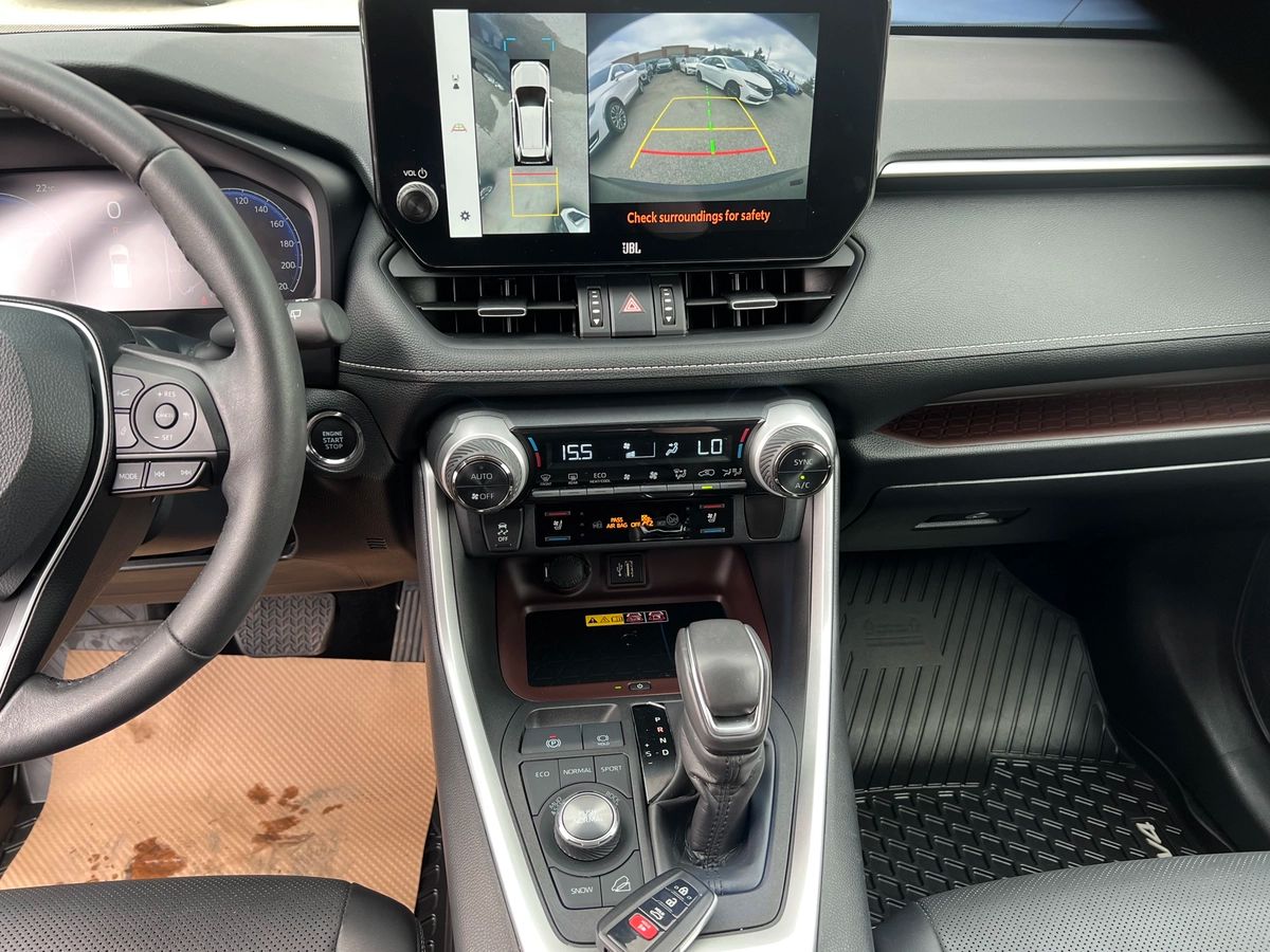2024 Toyota RAV4 Limited - Image 19