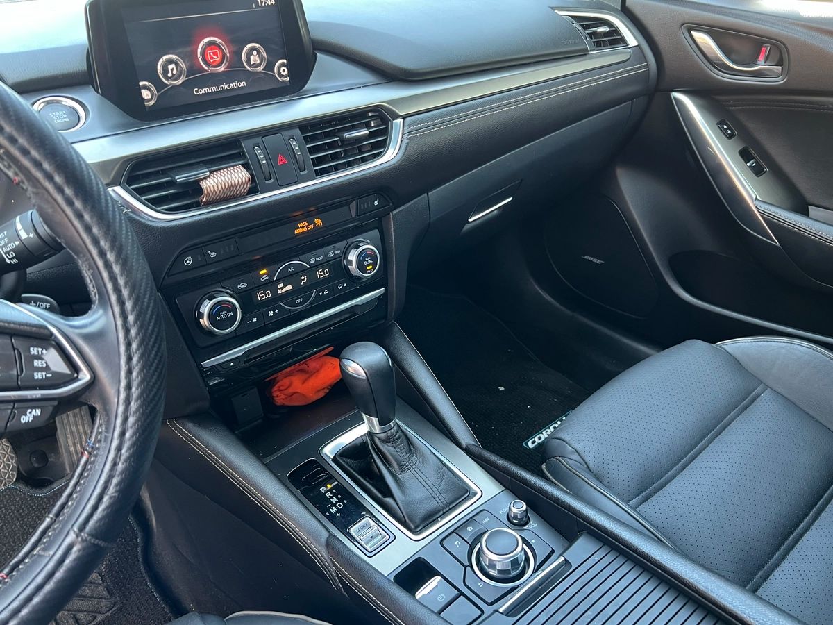 2017 Mazda Mazda6 GT - Image 17