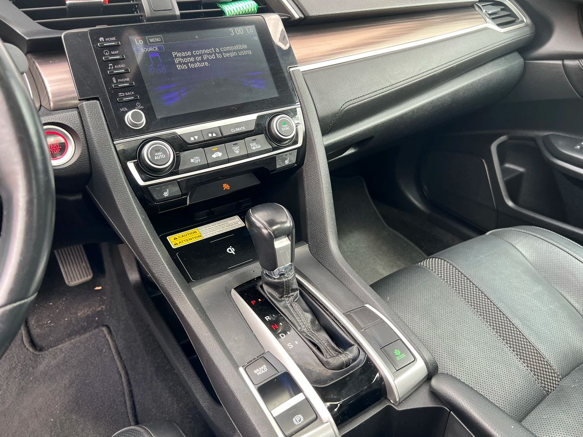 2019 Honda Civic Sedan Touring - Image 19