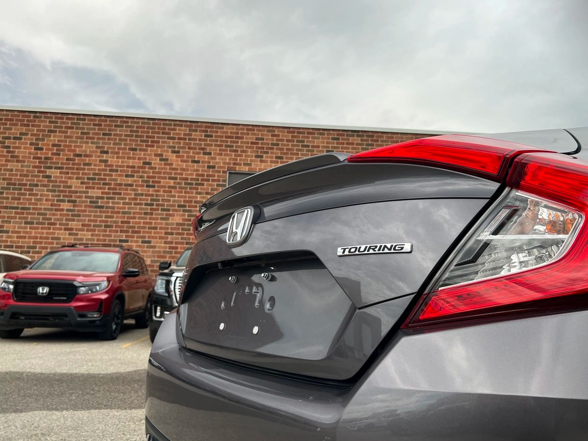 2019 Honda Civic Sedan Touring - Image 10