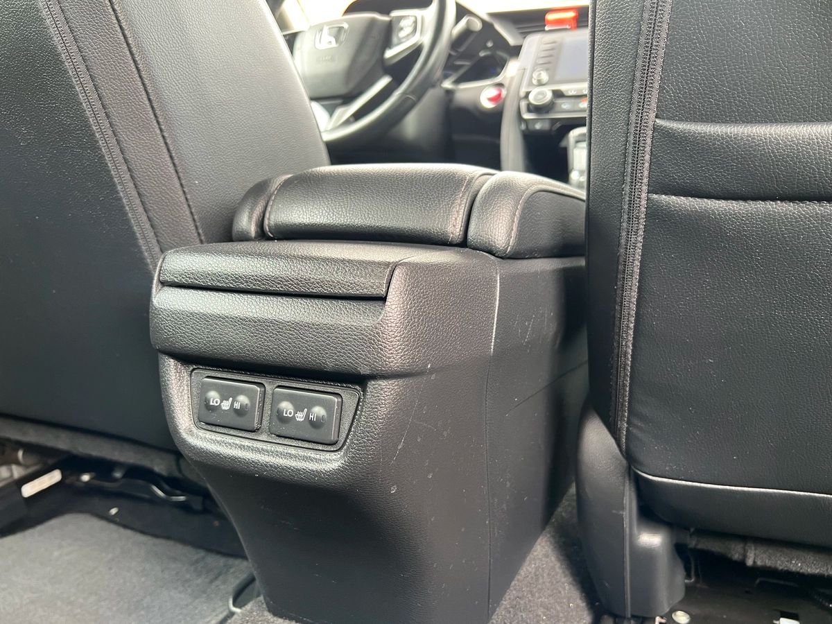 2019 Honda Civic Sedan Touring - Image 14