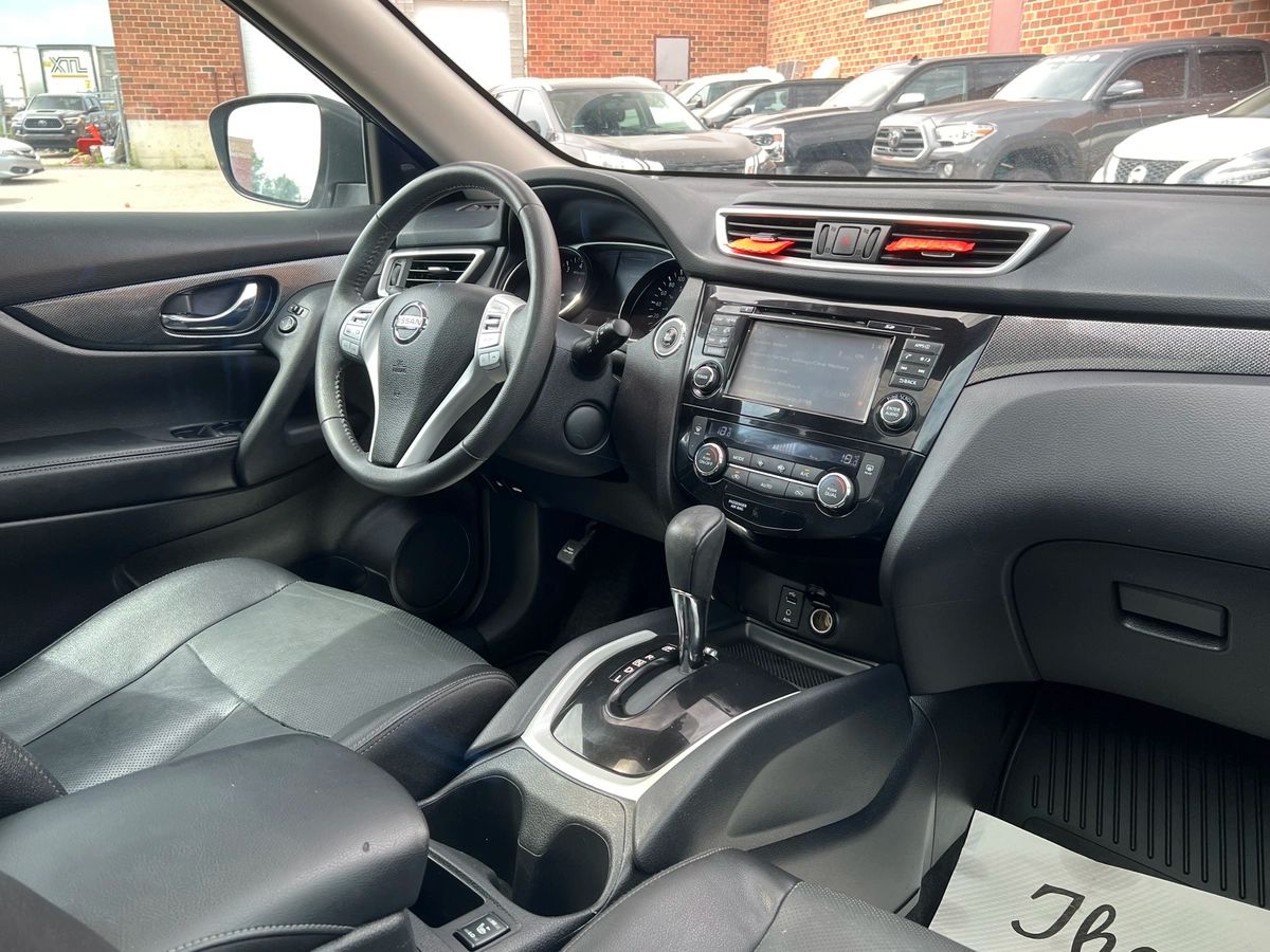 2016 Nissan Rogue SL - Image 12